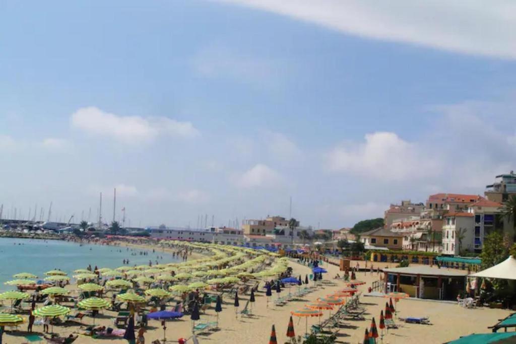 Apartmán Casa Carina Centro Citta Con Garage Privato Sanremo Exteriér fotografie
